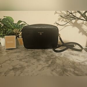 Michael Kors Jet Set Charm Leather East West Camera Black Crossbody Bag NWT